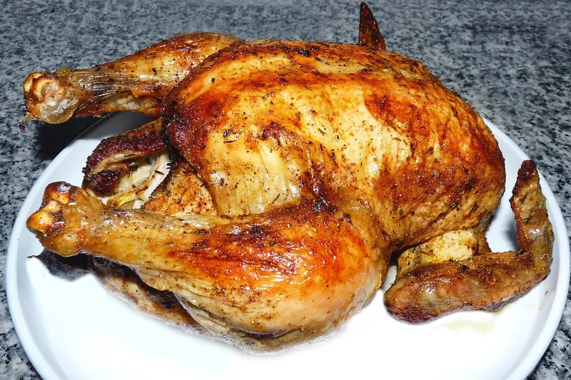 Golden roast chicken - Chicken Dishes